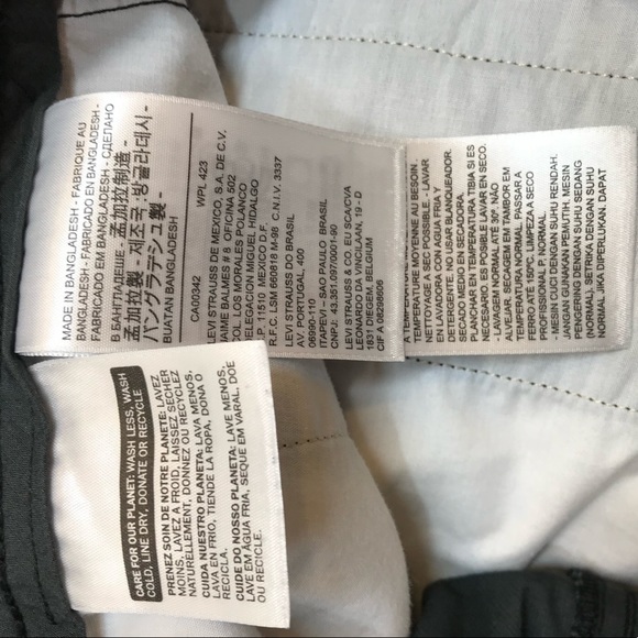 Levis Cargo Shorts Mens 36 Black Inseam 11 Good Condition PC9 13581-0027 - Picture 7 of 12